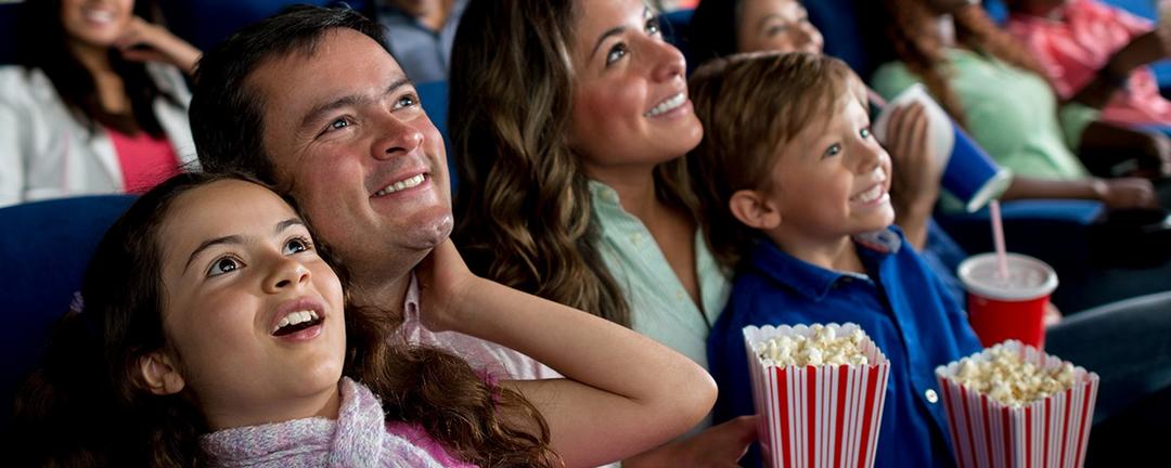 Qual a idade certa para levar os filhos ao cinema?