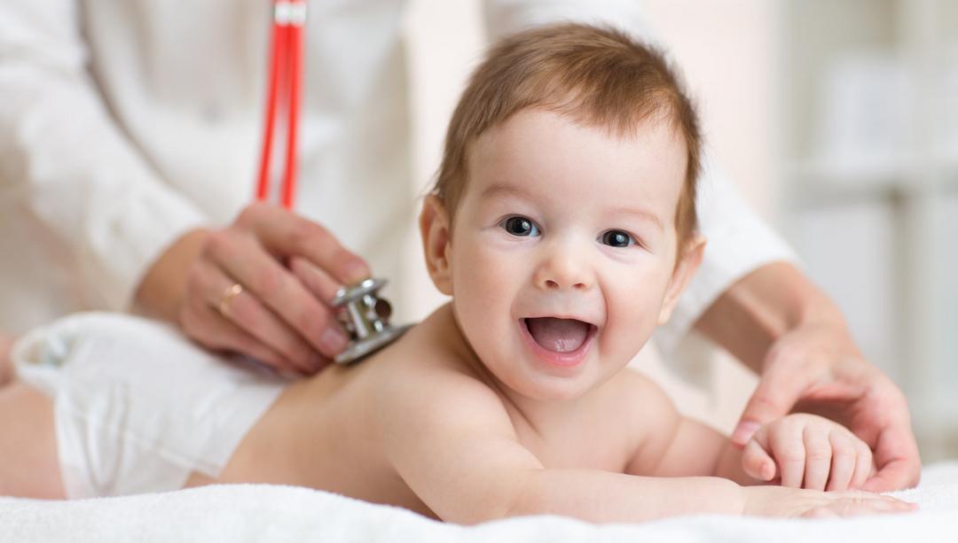 Do nascimento à adolescência: quando levar meu filho ao pediatra?
