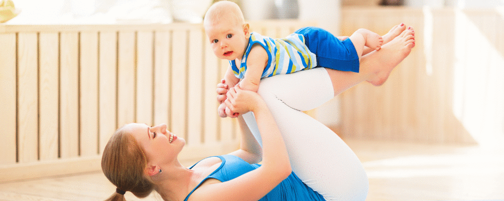 Tudo sobre yoga para mamãe e bebê